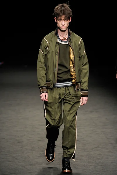 Look 27